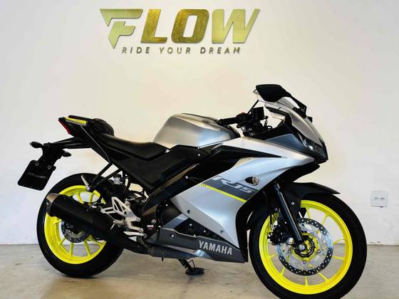 YAMAHA YZF R15 